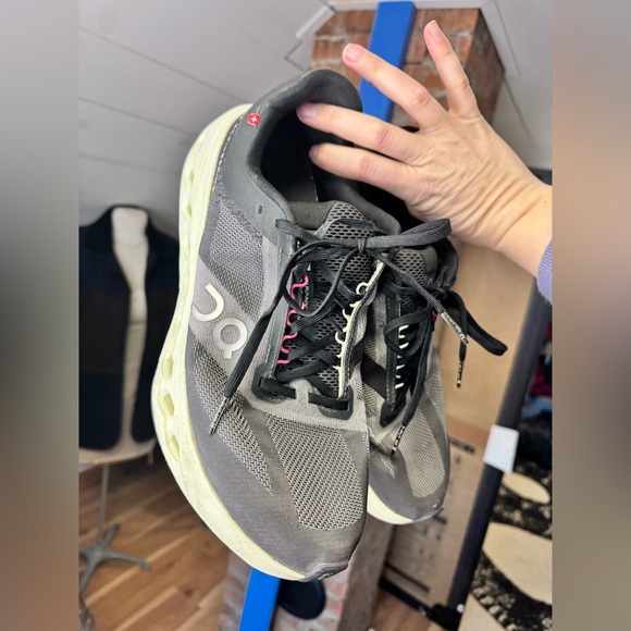 On Cloud Cloudsurfer Next Sneakers - Picture 5 of 6